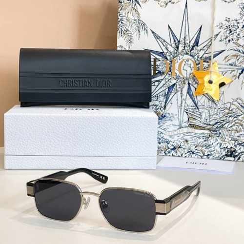 Dio*Model：Christian Dior Label S2Usize：54口17-145