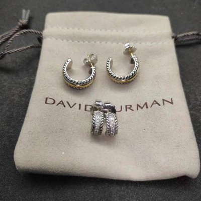 上新 David Yurman 11.4Mm银色带钻半环耳环。编号 Dyeh-80 p30 15.6Mm分色半环耳环 编号 Dyeh-071