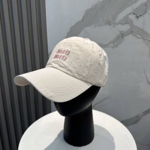 miumiu缪缪新款速干简约棒球帽轻盈透气 潮流百搭 小红书种草 毒药 get上你们的男朋友 一起Cool