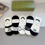 配包装 一盒5双 gucci 古奇 Ins超火爆小单品袜子 纯棉面料 潮人必备 经典双G袜 个性时尚百搭款 你值得拥有哦