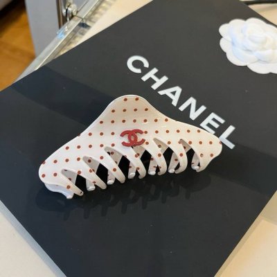 单个 Chanel抓夹
