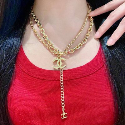 chanel香奈儿 中古 项链小香家的款式真心无需多介绍每一款都超好看，精致大方，非常显气质.