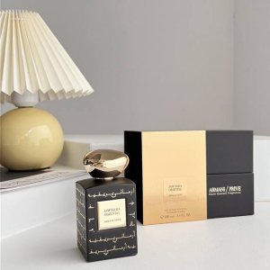 高品质/160 阿玛尼私藏贵族高定浓香水100Ml 鸢尾 紫罗兰 醋栗叶 木质花香，扩散性不强，留香长，本身不具有攻击性但是我非常晕晕晕这个调调。 没有脂粉味，