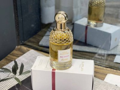 专柜品质 娇兰雪梨冰沙75Ml ,又名初夏沁梨 pera Granita,2016 香调:花香果香调 前调:葡萄柚香柠檬柠檬 中调:橙花桂花梨希蒂莺 后调:橡木