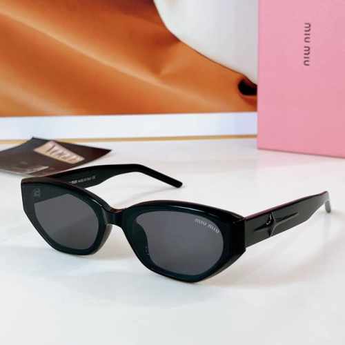 Miumi* Model: Smu52Ws Size: 59口17-147