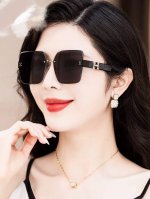 Hermes爱马仕 2025新款无框方框 海边太阳镜防紫外线高级感显脸小防晒开车眼镜 男女通用