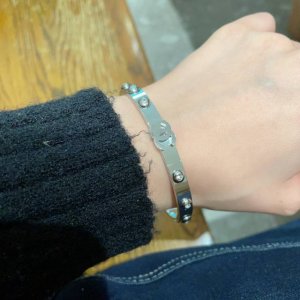 Chanel小香最新山茶花双C镶钻手镯原版Logo吊牌字印 热销款火爆上新同步专柜高端品质代购级别做工精致细腻原版Logo重工版本超级仙女唯美的一款做工超级细心