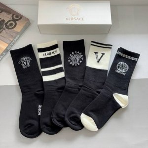 配包装 一盒五双 versace范思哲 欧美大牌纯棉长筒袜潮人必不能少的专柜代购品质长筒袜子 超级百搭款 推荐推荐推荐