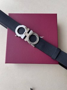品牌:菲拉格慕 价格P特 尺寸:带宽34Mm 正品尺寸 五金材质:专柜精品扣，真空电镀，工艺精细 带身材质:天然头层牛皮.质感十足，手感柔软。时尚个性，经典百搭