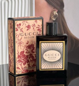 专柜品质 新品 Gucci古驰花悦魅意女士夜来香香水100Ml 香调:柑橘花香调 前调:梨 生姜 柑橘 中调:橙花精油 经典百花