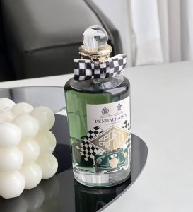 专柜品质 潘海利根 限量拥有赛车手同款飒爽英 姿 潘海利根在颜值上从末输过 夏未之际 潘海利根 推出了一支饱含绿意又带着一丝辛辣的木质香 Sports Car