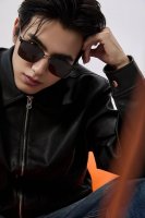 Gucci 2025新款男女情侣款太阳镜多边形墨镜Ip电镀永不褪色 超轻超有弹性整幅眼镜无螺丝重要的是压不坏 高清尼龙镜片、精湛的工艺 原版材料 休闲大气不挑人