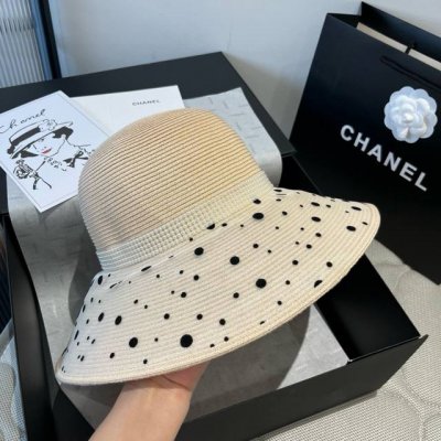 140￥ 华伦天奴新款盆帽，Pp草帽，盆帽，头围57Cm