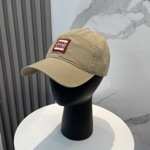 miumiu新款素色棒球帽 当下爆热的色系-街头感十足 潮流百搭 小红书种草 毒药 get上你们的男朋友 一起Cool