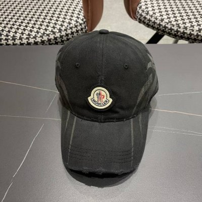 蒙口Moncler的春季棒球帽 四季都通用 特调的帽型就是又挺拔 闭眼入阿铁子们