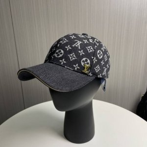 配布袋 Lv路易威登新款原单棒球帽 Lv牛仔提花 专柜1:1开模订制 原版帆布面料 轻盈透气 质量超赞 基础头围56 贴片可调节