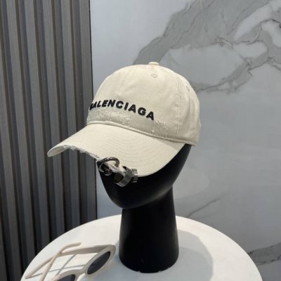 balenciaga巴黎世家新款Logo棒球帽 很酷的色系 男女佩戴都有不同Style 第一批抢先出货 巴黎粉必入款