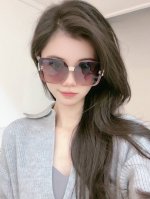 Tr偏光系列 Lv大框太阳镜墨镜经典的方框设计，不挑脸型，无论搭配大衣还是连衣裙都非常显气质偏光镜片预防紫外线 型号：型号：L0992