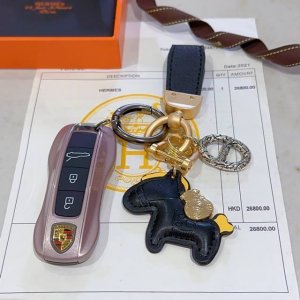 新款Hermes爱马仕钥匙扣钥匙扣加厚版 铂金版。高级精工版众多网红同款 爱马仕挂饰钥匙扣太考验师傅的手艺了 要确保每个细节都到位不简单 高端定制 男女同款 爱