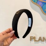 配包装 P60 Loewe 罗意威 火爆新款海绵发箍特供面料头箍、尖端网红最新款来袭 ！ 让你的魅力绽放 清新淑女范让时尚更简单！