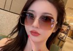 Dior 2025新款女士方框太阳眼镜 开车墨镜 新款金属无框太阳镜 时尚大方 舒适轻盈 精致奢华 超轻 型号：Cd3022