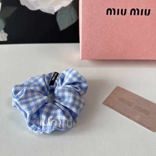 特 P60 单个 配全套包装 Miumiu 缪缪 爆款格子刺绣真丝发圈，专柜款出货 一看就特别高档 超级百搭 必须自留
