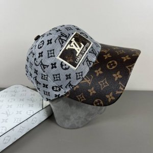 路易威登棒球帽 Louisvuitton新款Lv棒球帽，重工打造高端大气，百搭款男女通用！跑量！