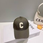 Celin* 赛琳Ss新款凯旋门粉色绣花棒球帽帽型完全按照定做。凯旋门图案章仔区别市面版本，大小及圈圈毛质感全部还原。五金调节扣开模定做有Logo标。定做帽子内