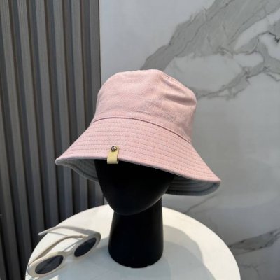 Lv路易威登官网同步高版本 新款牛仔渔夫帽 火爆技术升级 洗水牛仔风街头风十足 更符合现在时尚小哥哥小姐姐的Style 机场街拍超飒