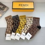 配包装 一盒5双 fendi 芬迪 字母双 经典款中筒袜子 实用好穿 柔软透气 时尚百搭款 大牌出街