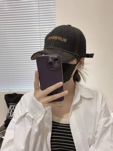 配防尘袋 上新 巴宝莉Burberry 原单棒球帽，经典牛仔简约刺绣原单新品，超喜欢自留的棒球帽哦