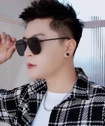 gucci 男款炫彩飞行员偏光太阳镜 材质：高清尼龙加厚卡槽高清偏光镜片 无边框镜架颜型号：G9225