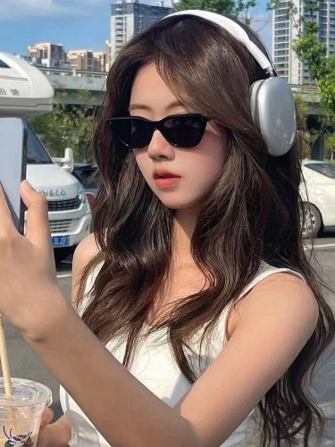 Gucci2025开春新款一体镜 大框太阳镜男女同款 爆款大框尼龙太阳镜 超逼格超酷 镜腿品牌设计感强 Nice~~~ 型号G3600