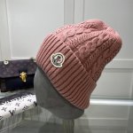 蒙囗moncler 官网经典款，百分之70羊毛，30兔毛针织帽！男女同款，加厚更保暖，时尚流行质感一流，秋冬保暖最佳名品，赶紧订购哦，跑量款