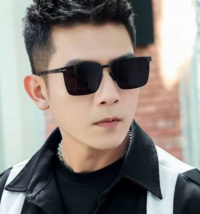 gucci 新款男女情侣款太阳镜多边形墨镜I 电镀永不褪色 超轻超有弹性整幅眼镜无螺丝重要的是压不坏 高清尼龙镜片、精湛的工艺 原版材料 休闲大气不挑人的一款太