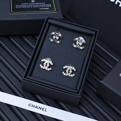 Chanel 黑白相间方钻珍珠耳钉 小香经典配色黑白色经典复古两色