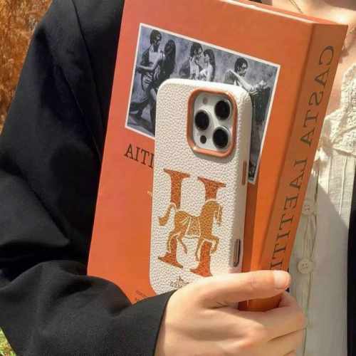 新品上市Hermes爱马仕全包荔枝纹手机壳 型号：为了不出现报错型号，请打开本机查看手机设置显示的型号 Iphone16pro Max 6.9 Iphone16