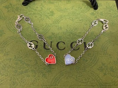 gucci 古驰 新款珐琅桃心手链 红色 蓝色