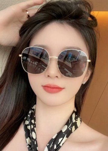 偏光系列太阳镜 原版出货Gucci网红超爆款经典奢华全球风[亲亲] 时尚圆框太阳镜 气质非凡 经典大框款式太阳眼镜[篮球] 顶级品质 奢华Logo 正版板材质量