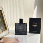 专柜品质 香奈儿 Chanel“蔚蓝”香精版！终于要回归“沉静”了，蔚蓝系列的最新成员，一款蔚蓝本应该有的态度！总感觉以前的“蔚蓝”太飘了 但这个香精版在保留了