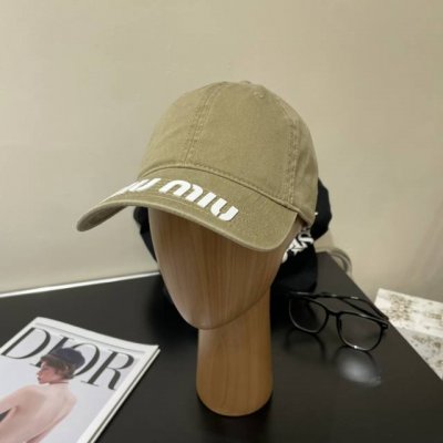 miumiu新款素色棒球帽 当下爆热的色系-街头感十足！ 潮流百搭，小红书种草，毒药 Get上你们的男朋友，一起Cool
