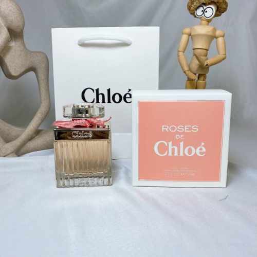 原单品质 Chloe蔻依粉红丝带女士典雅玫瑰淡香氛魅力浪漫 Ml， 前调:玫瑰、佛手柑 中调:玫瑰精油、玉兰花 后调:白麝香、琥珀 香水点评 外观优雅、自然之美