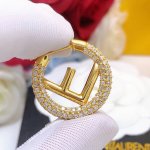 编号Fded0055 芬迪Ff最新款圆形镶钻耳勾 一致Zp黄铜材质