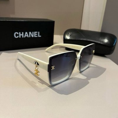 chanel香奈儿太阳墨镜，吊坠Logo