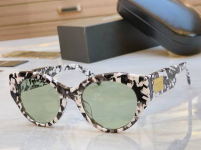 Dolce & Gabban* D*G新款太阳镜 Model Dg4480 Size 52口21-145