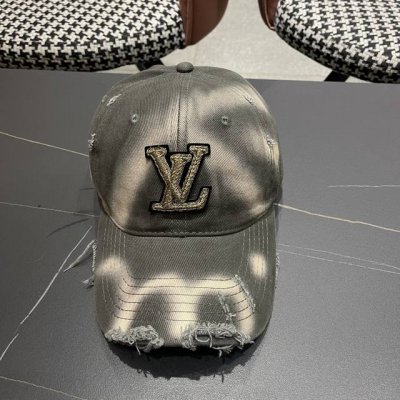 Lv路易威登棒球帽 轻盈透气。完美版型，对格精准无误，原厂品质，独家实物拍摄，男女适用
