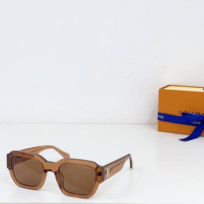 官网款 Louis Vuitto* 原版一比一 路易威*Z2611W Size: 52口22-145 本款 太阳眼镜结合方正轮廓和深斜面 大胆宣示摩登风尚 由深