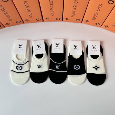 特 配专柜包装 lv 路易威登 新款船袜隐形袜堆堆袜袜子 一盒五双 专柜同步筒袜袜子 大牌出街 潮人必备超好搭