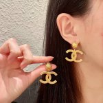 香奈儿经典双C耳环