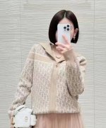 高品质 细节如图 0800110 D粉方粒项链 ZP4800 2025春夏最新款绝美系列 超可爱的粉方粒 立体的设计 每一颗方粒每一个面都是粉嫩嫩的珐琅点缀少女